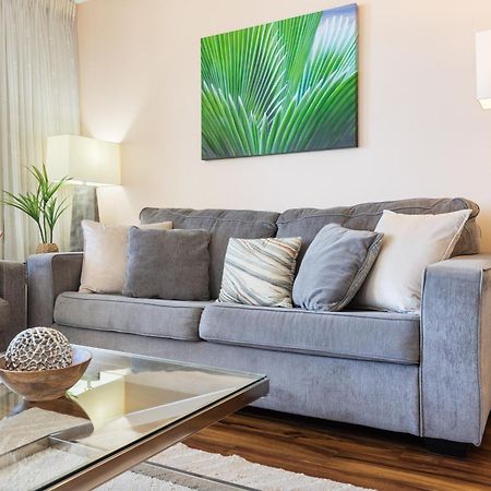 Beautifully Renovated 32Nd Floor Deluxe Ocean View Waikiki Condo Condo Гонолулу Экстерьер фото