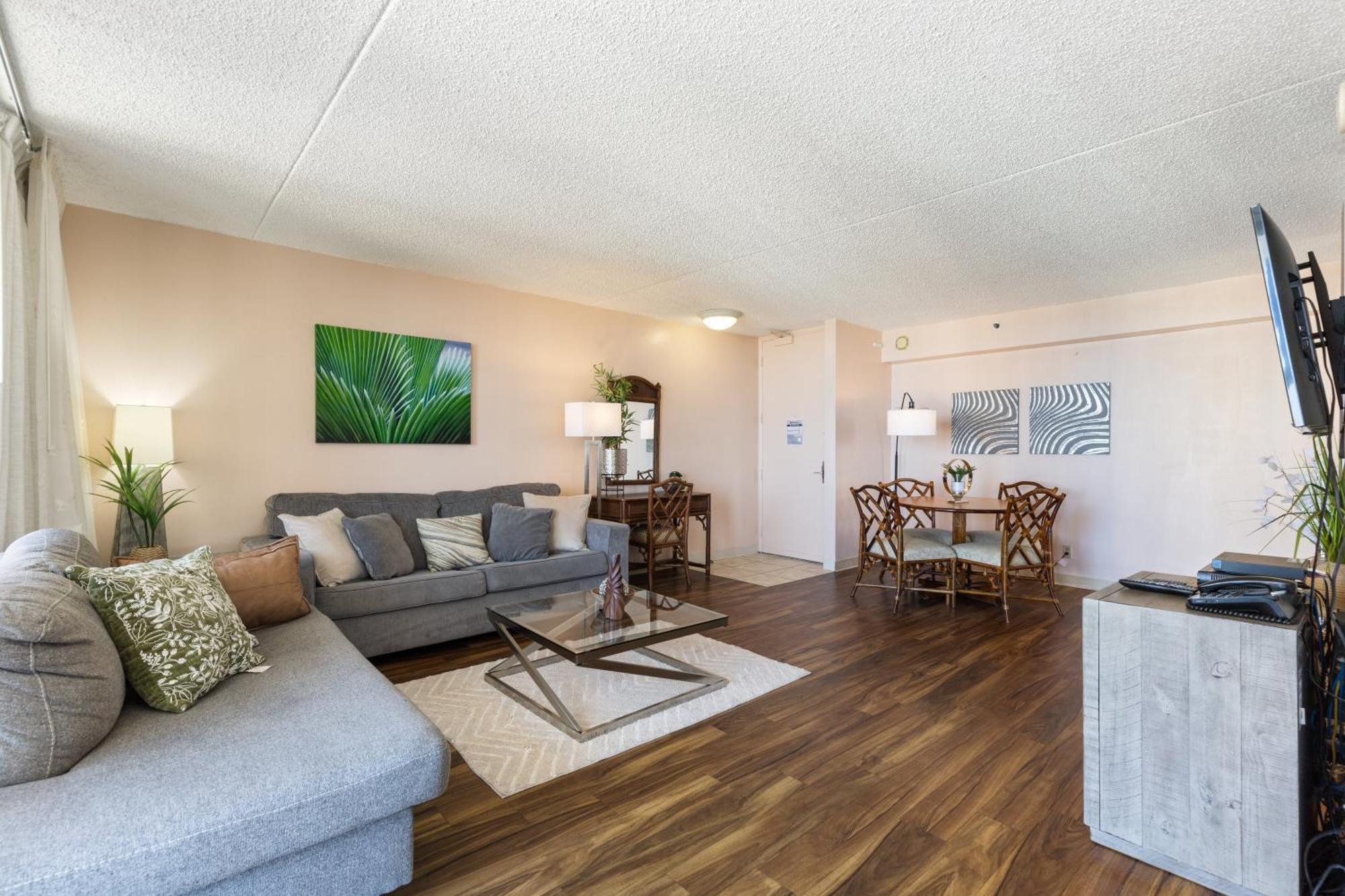 Beautifully Renovated 32Nd Floor Deluxe Ocean View Waikiki Condo Condo Гонолулу Экстерьер фото