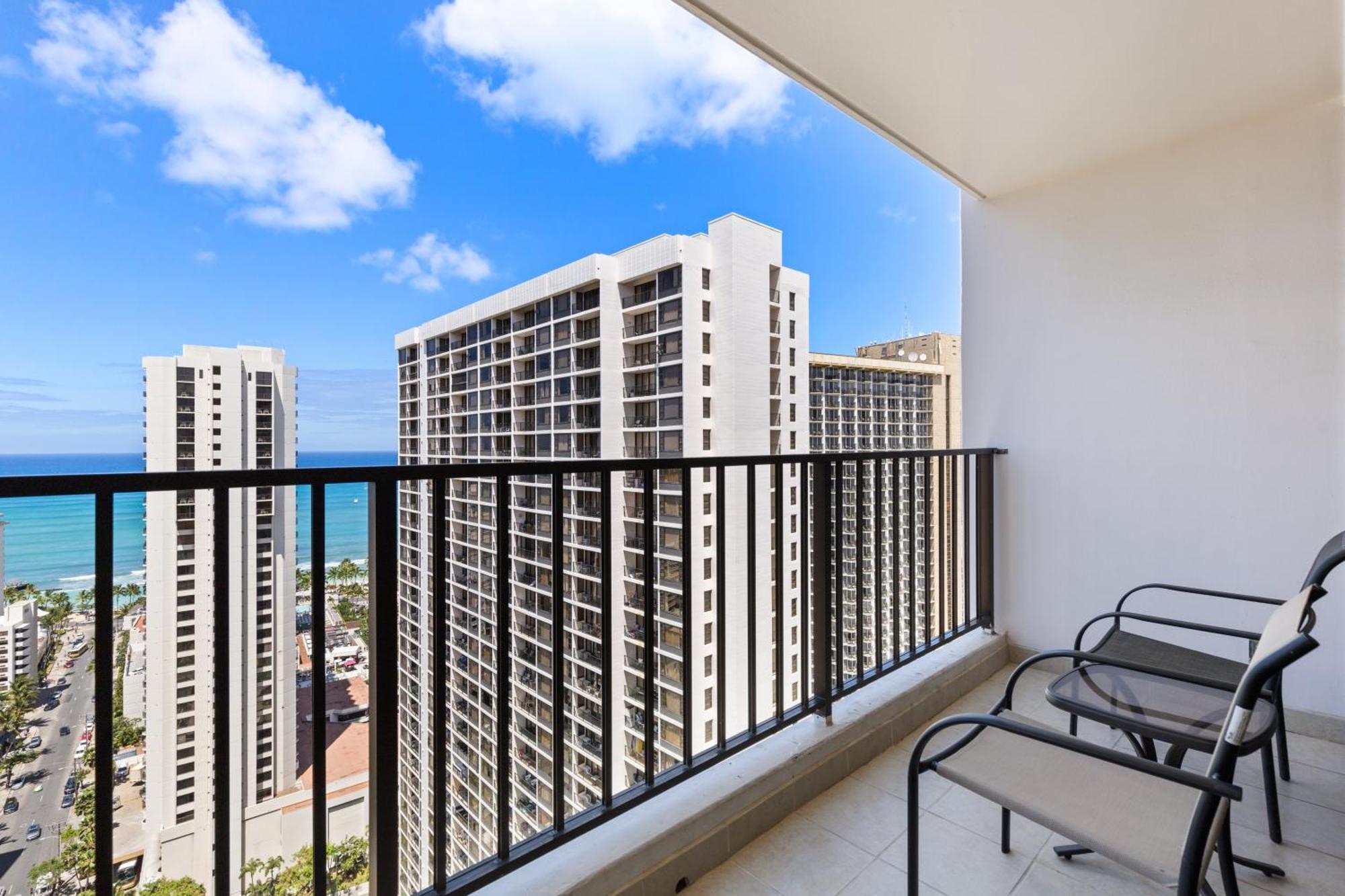 Beautifully Renovated 32Nd Floor Deluxe Ocean View Waikiki Condo Condo Гонолулу Экстерьер фото
