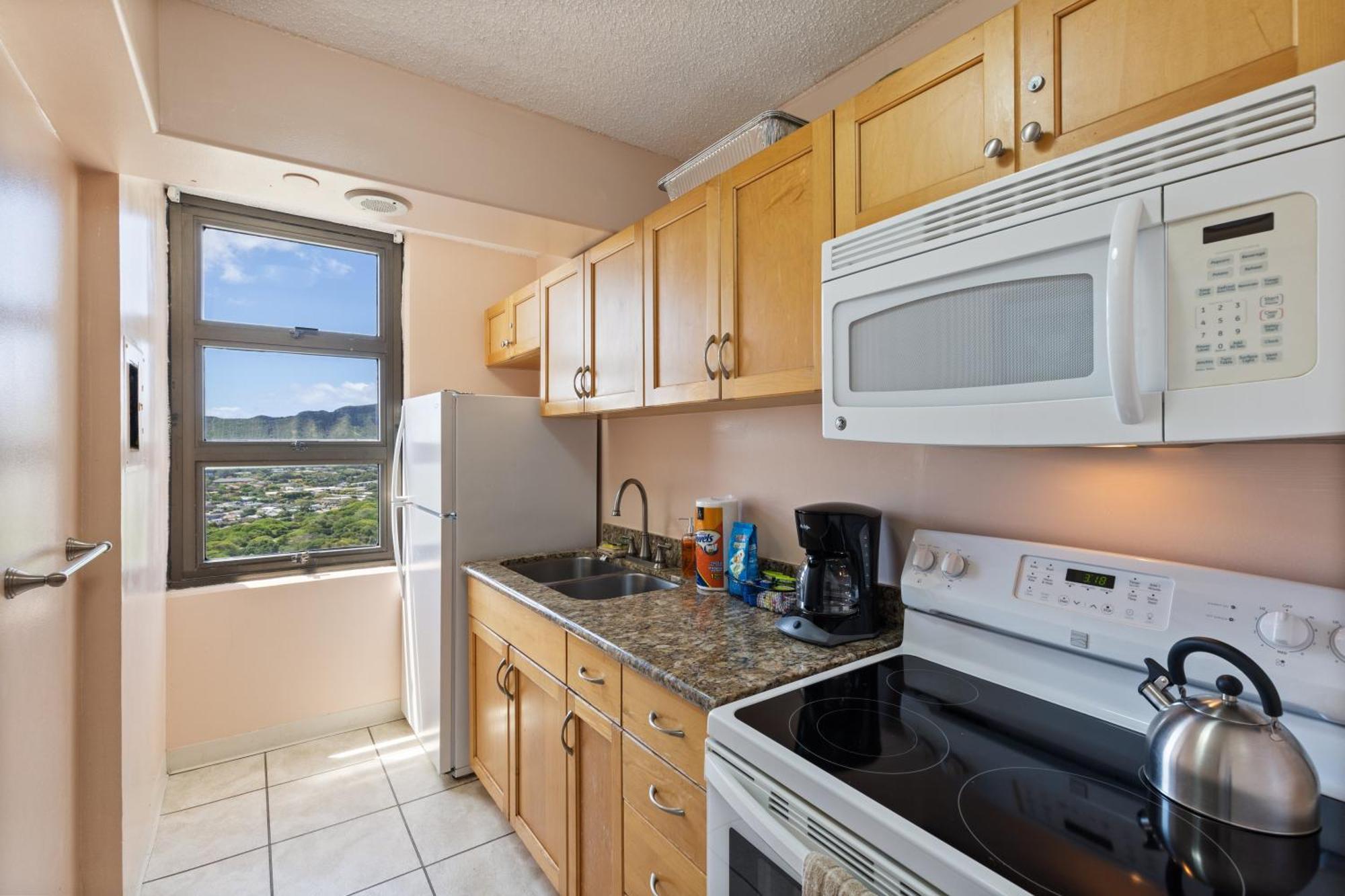 Beautifully Renovated 32Nd Floor Deluxe Ocean View Waikiki Condo Condo Гонолулу Экстерьер фото